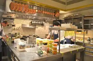 شراء معدات مطاعم مستعملة بجدة 0548883015 بأعلى الأسعار 5 شركات شراء معدات مطاعم مستعملة بجدة